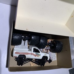 AMT ERTL Snap Fast Beginner Model Monster Truck Partially Assembled Complete Kit