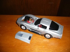 ADULT CUSTOM BUILT 82 CORVETTE STREET MACHINE MODEL NEW 1/24