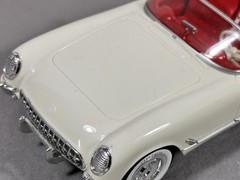1/24 Scale 1953 Chevrolet CORVETTE Super Nice Model Car 1/25 C1 White/Red *NICE*