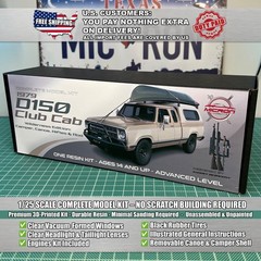 1/25 1979 Dodge D150 Club Cab Camper Truck Model Kit w/ Engine, Clears & Canoe