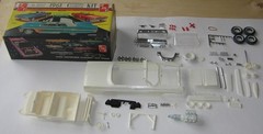 AMT 1961 Pontiac Bonneville Convertible Kit #K-611 Annual Incomplete in Box 61