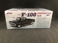 Moebius 1970 F-100 Custom Cab 4×4 Pickup 1:25 Scale Plastic Model Kit 1230 NIB