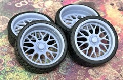 1/24 Scale: 24-Inch “Raceline Legacy” Wheels And Tires; Resin;1/25