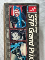 1990 Amt Ertl 43 Richard Petty STP Grand Prix Pontiac 1:25 Model Kit 6728