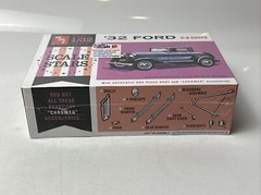1/32 Scale 1932 Ford V-8 Coupe Plastic Model Kit Chromed Accessories AMT 1181/12