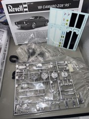 Revell Motor City Muscle 69 Camaro Z/28 RS Model Kit 1/25 Scale Open Box