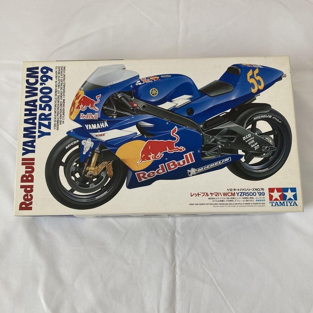 Tamiya 1/12 Yamaha YZR500 Red Bull WCM 1999 Racing Motorcycle Plastic Model Kit