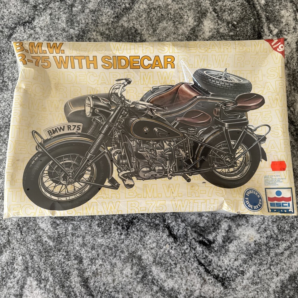 Ertl 1/9 BMW R-75 motorcycle with Sidecar New