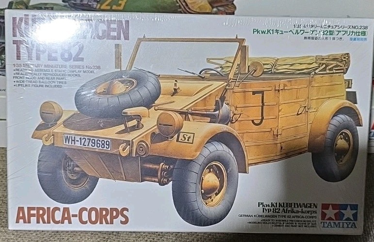 TAMIYA 1/35 – German Kubelwagen Type 82 #35213 – Complete NIB!