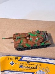 ROCO HO Minitanks Z-172.39 German Medium Tank “Leopard” Customized Austria OB
