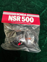 Tamiya 1/12 Honda Repsol NSR500 ’99 – 2 (14077) Brand new