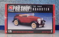 Ford 1932 Ford Roadster 1:25 scale AMT/Ertl Pro Shop Kit Stock, Hot Rod or Drag