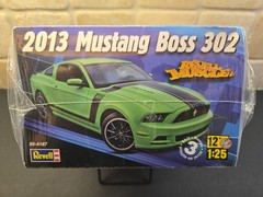 Revell, Revell Muscle, 2013 Mustang Boss 302, 1/25 scale !!Factory Sealed!!