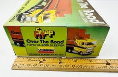 Snap Fit Over The Road Ford CL-9000 Sleeper Lindberg HO Scale Model Kit # 1047