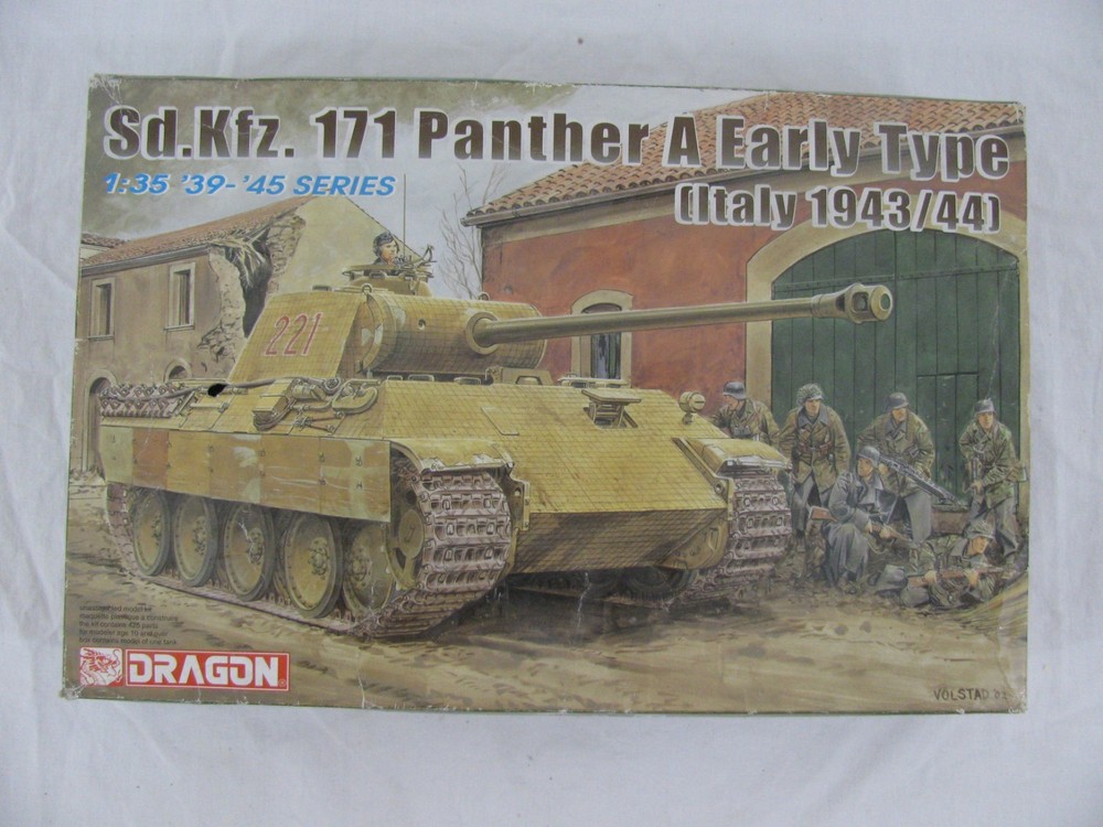 Dragon 1/35 German Sd.Kfz.171 Panther A Early Type Tank Model Kit #6160 Read!