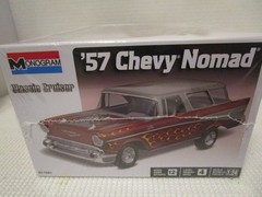 Monogram ’57 Chevy Nomad Classic Cruiser 1:24 Scale Model Car Kit Sealed NEW