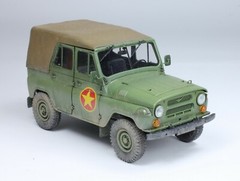 PreSale NVA UAZ-469 Staff Car Vietnam war 1:35 Pro Built Model