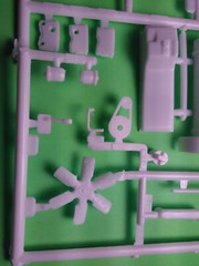 AMT Autocar DC-9964B Dump Truck 1/25 Cummins 6 cylinder diesel engine motor part
