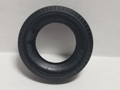 ONE UNIROYAL FLEETMASTER TIRE from Diamond REO Truck Tractor 1:25 AMT Model Kit