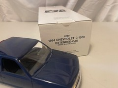 AMT/ERTL 1994 Chevrolet C-1500 Extended-Cab Pickup #6289 Blue Dealer PROMO NEW