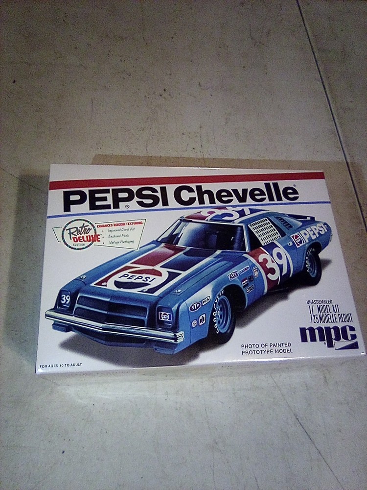A3E MPC Pepsi Chevelle Stock Car Nascar 1:25 Model Kit 808/12 Retro SEALED