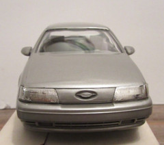 ERTL NIB PROMO CAR 1989 FORD TAURUS SHO LIGHT TITANIUM METALLIC #6054