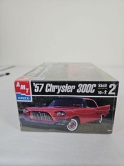 Vintage AMT Ertl ’57 Chrysler 300C Model Kit 1:25 Sealed 120+ Parts Car Hobby