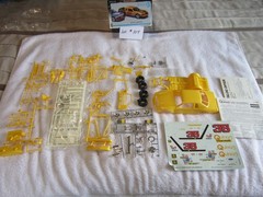 MONOGRAM QUENCY FORD THUNDERBIRD STOCK CAR JUNKYARD MODEL KIT LOT #104