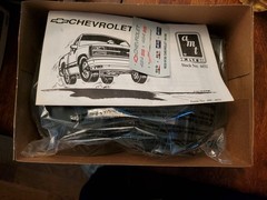 AMT Chevrolet C1500 454 SS 1/25 Model Kit, New Open Box Bags Sealed