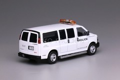 For 596 1:64 White GMC Express 3500 Police Van Diecast Display Gift Collection