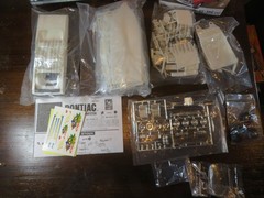 AMT 1970 Pontiac Bonneville And Speedboat Sealed Inside 1/25