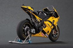 Platz Beemax 13002 1/12 Scale Model Kit Tech3 Team Yamaha YZR-M1 2007 #6/#50