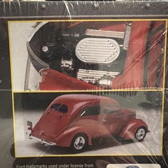 Revell 1937🔥Ford Sedan🔥Motorworks American 🇺🇸Classic Factory Sealed