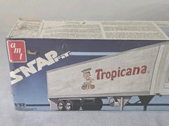 Vintage 1/32 AMT MATCHBOX SNAPFIT TROPICANA REEFER TRAILER FACTORY SEALED 1980