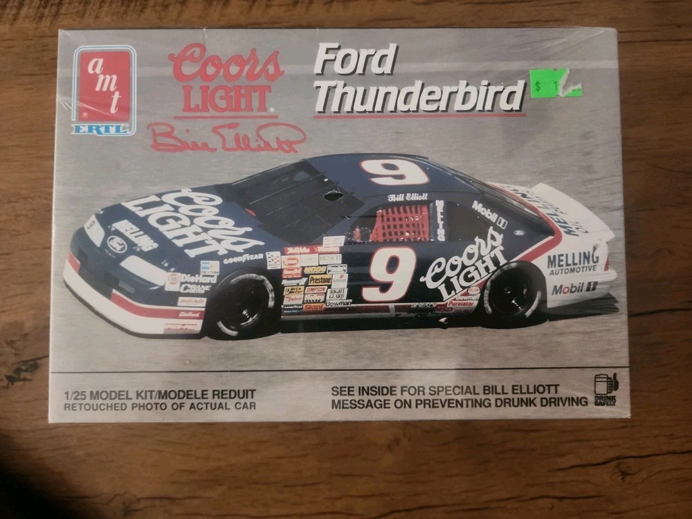 AMT #9 Coors Light Thunderbird Bill Elliott 1/25 Scale Kit #6740 FACTORY SEALED