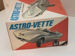 Astro-Vette MPC 1:25 Model Kit & Box 509-200 Rare GM Styling Sensation 1968