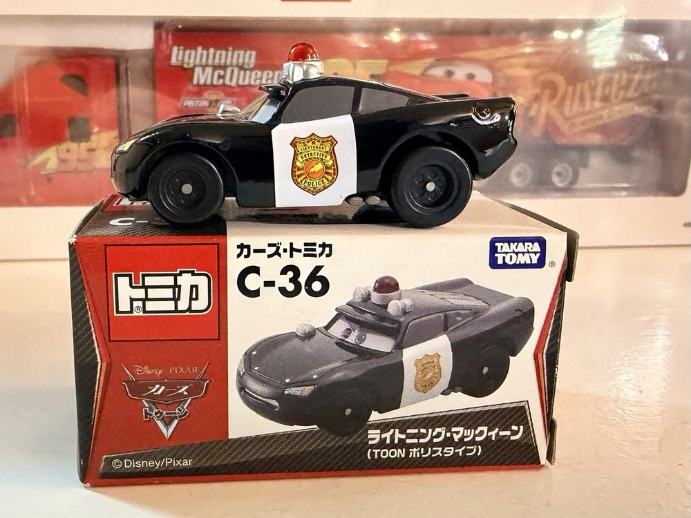 Takara Tomy Cars Tomica C-36 Lightning McQueen TOON Police Type Disney Mini Car