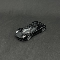 Pagani Utopia Caron Black 1/64 Diecast Car Model Toy Alloy Auto Miniature Gift