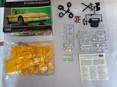 Monogram ’87 Corvette Roadster pace car 1:24 Model Kit open kit