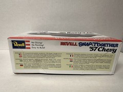 Revell 1957 Chevy Snap Together 1:32 Model Kit #1101 1979 (complete / unbuilt)