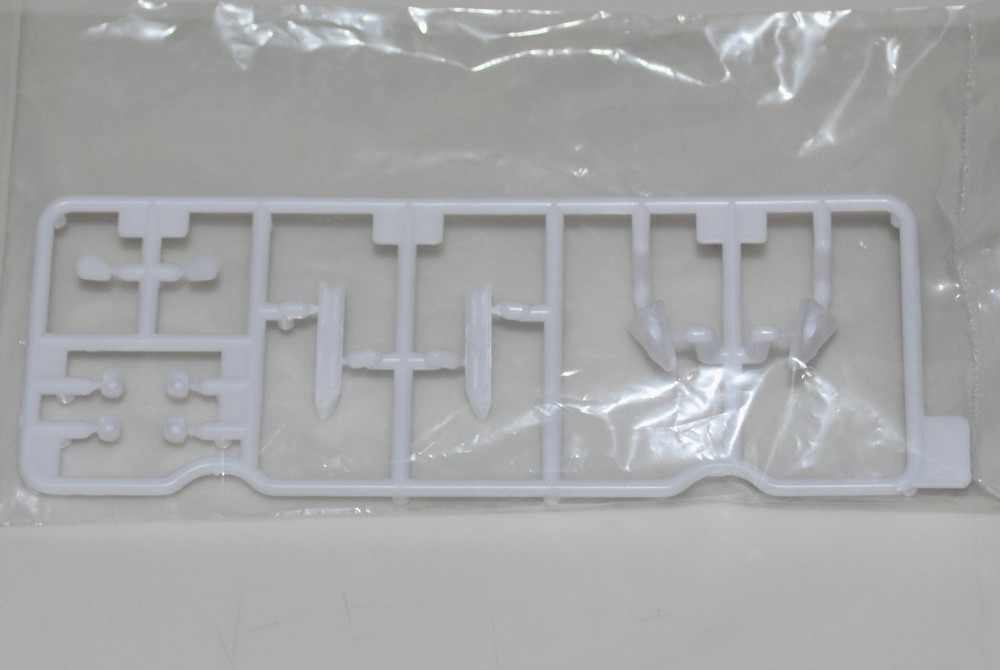REVELL 2022 C8 CORVETTE 14583 ⭐PARTS⭐ SPRUE E-HEADLIGHT PANELS+MORE 1:25
