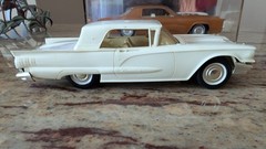 1960 FORD THUNDERBIRD HARDTOP 1/25 scale PROMO BY AMT WHITE