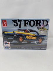 AMT Ford Hardtop “Flashback” 1957 1/25 Model Car – Never Opened M11