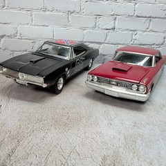 Lot 2 Built 1963 Ford Galaxie & Black Lee Charger Model Cars 1/25