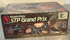 1:25 AMT Ertl Model Kit Richard Petty STP Grand Prix (FACTORY SEALED) 1990 #6728