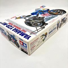 Tamiya 1/12 Full-View Full View Yamaha Yzr-M1 09 Fiat Team Model Kit Unassembled