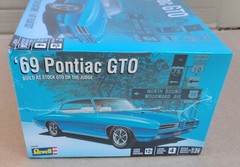 Revell ’69 Pontiac GTO 2’n 1 Factory Sealed Box 1:24 Scale Model Kit 14530