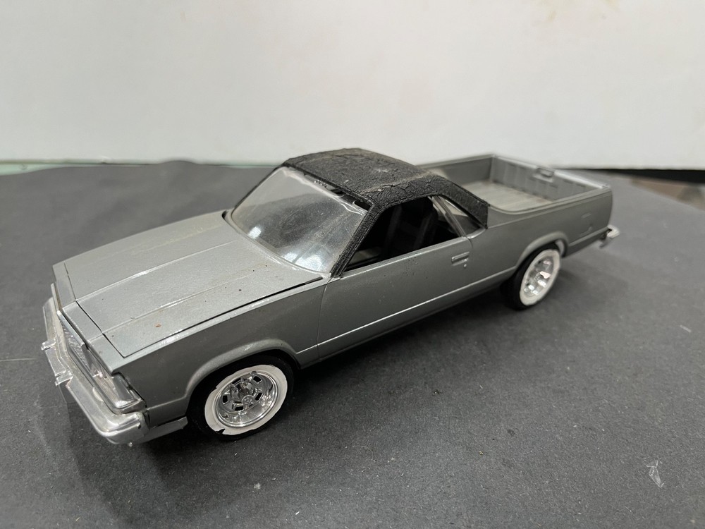 C12 Chevy El Camino vintage built 1/24 model car McM.