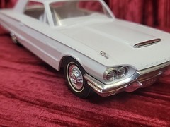 1964 Wimbledon White Ford Thunderbird T-Bird AMT Dealer Promo Friction Model Car
