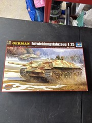 Trumpeter 1/35 German Entwicklungsfahrzeug E 25 #00383